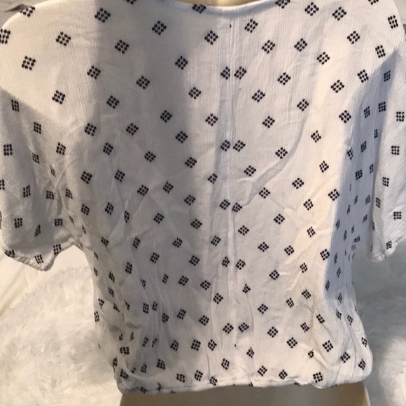 5/$20 Chloe & Katie boho top - Picture 4 of 6